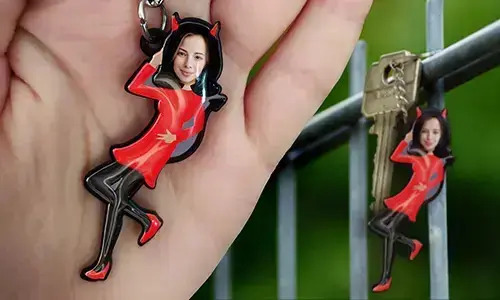 gallery-funny-keychain-with-picture-1