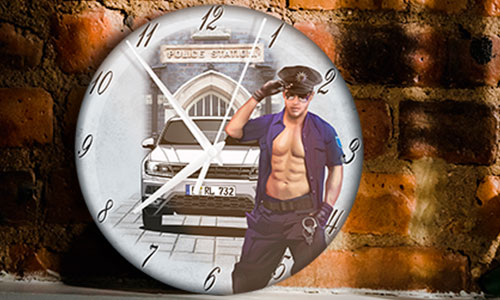 gallery-wall-clock-police-design-5