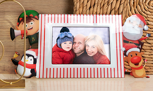 gallery_christmas-photo-frame-santas-helpers-2